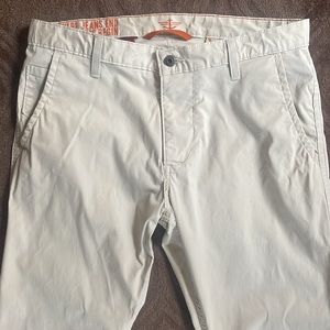 Dockers Slim Tapered Khaki